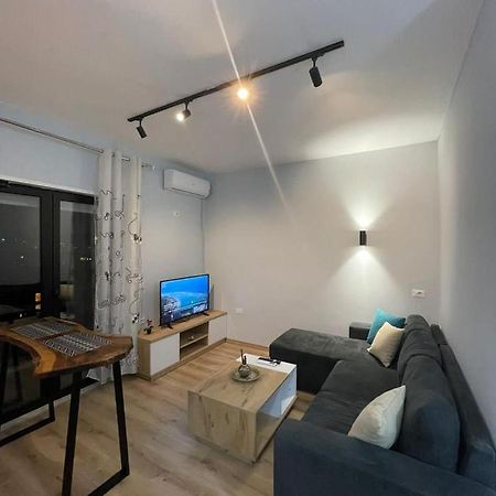 Center Tirana Goldi Apartment Esterno foto